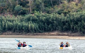 TRAVESÍAS EN CANOAS POR RÍOS GIGANTES DE LAS YUNGAS