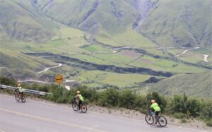 DESCENSO DE LA CUESTA DEL OBISPO EN MOUNTAIN BIKE