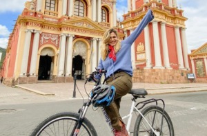 SALTA CIUDAD CON DEGUSTACIÓN DE EMPANADAS EN E-BIKES