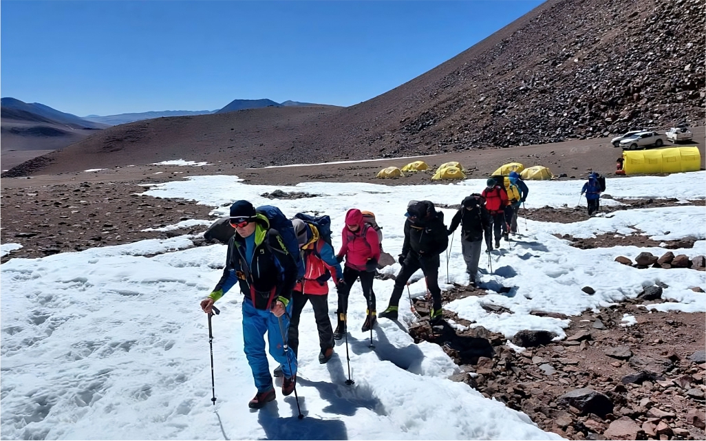 Ascenso al Llullaillaco