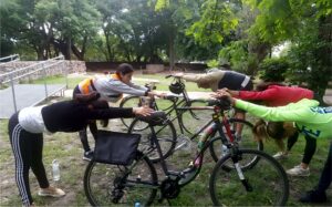 BICI & YOGA DE MONUMENTO A MONUMENTO
